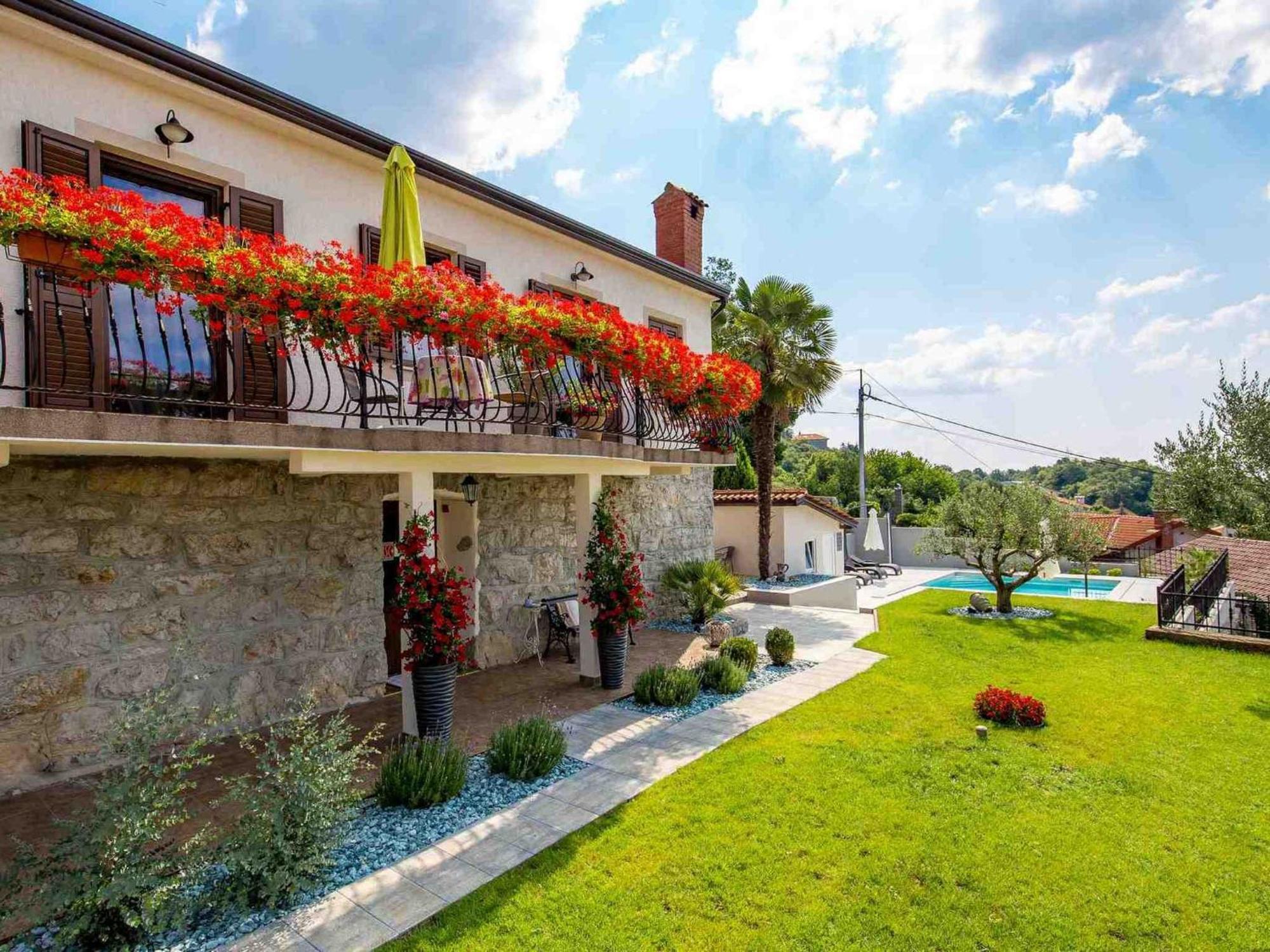 Srok Apartments With Pool Kastav Quarto foto
